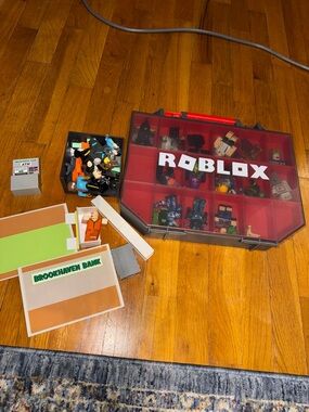 Roblox Red Storage Case with Mini Figures bundle